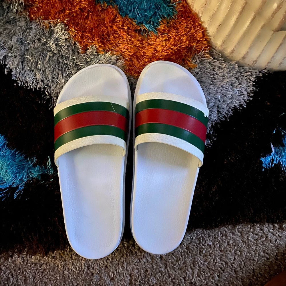 Size 7 - Picture 2 of 3